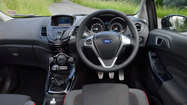 2013 Ford Fiesta 1.0 Ecoboost Zetec S interior dashboard steering wheel