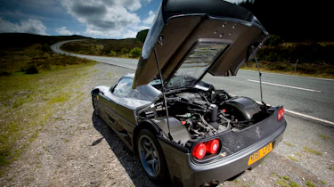 Ferrari F50 engine