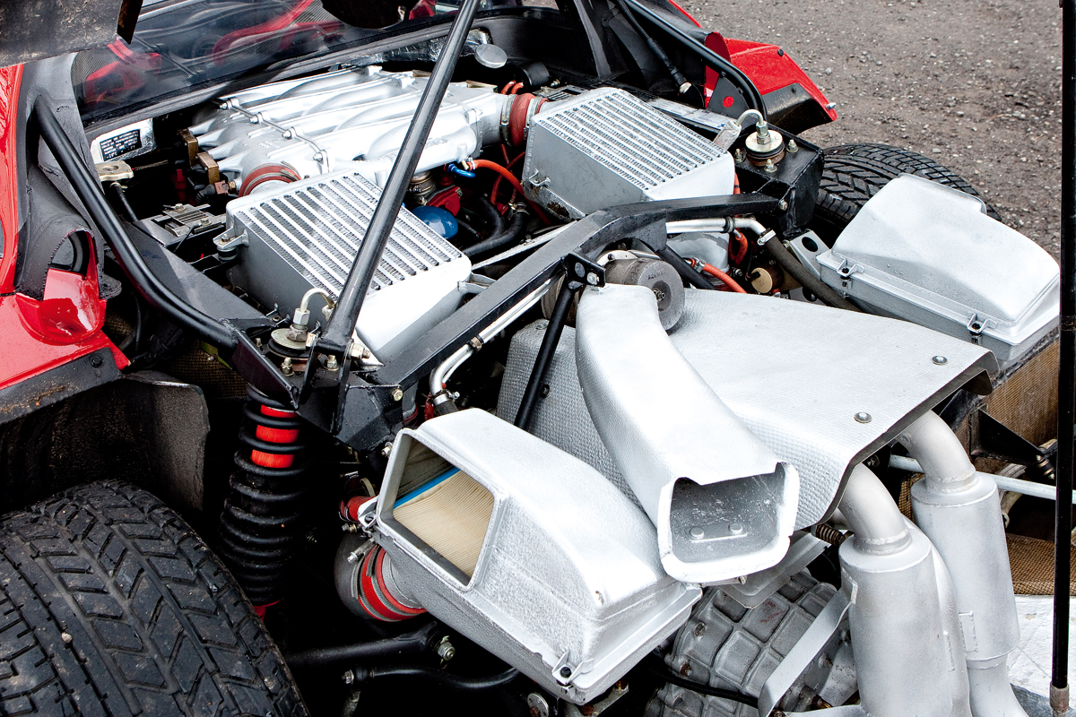 Ferrari F40 engine shot