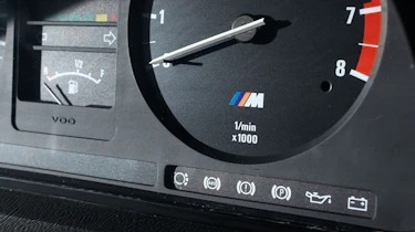 BMW M5 E28 rev counter
