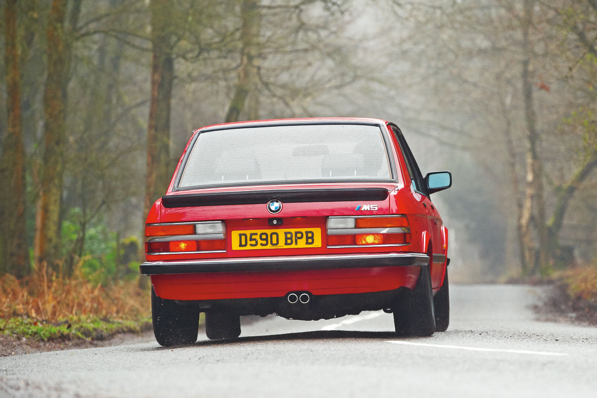 BMW M5 E28 rear