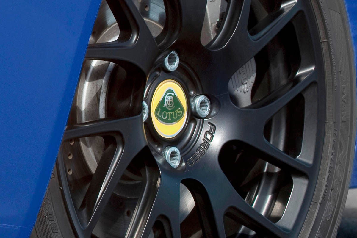 New Lotus Elise S Club Racer black alloy wheel