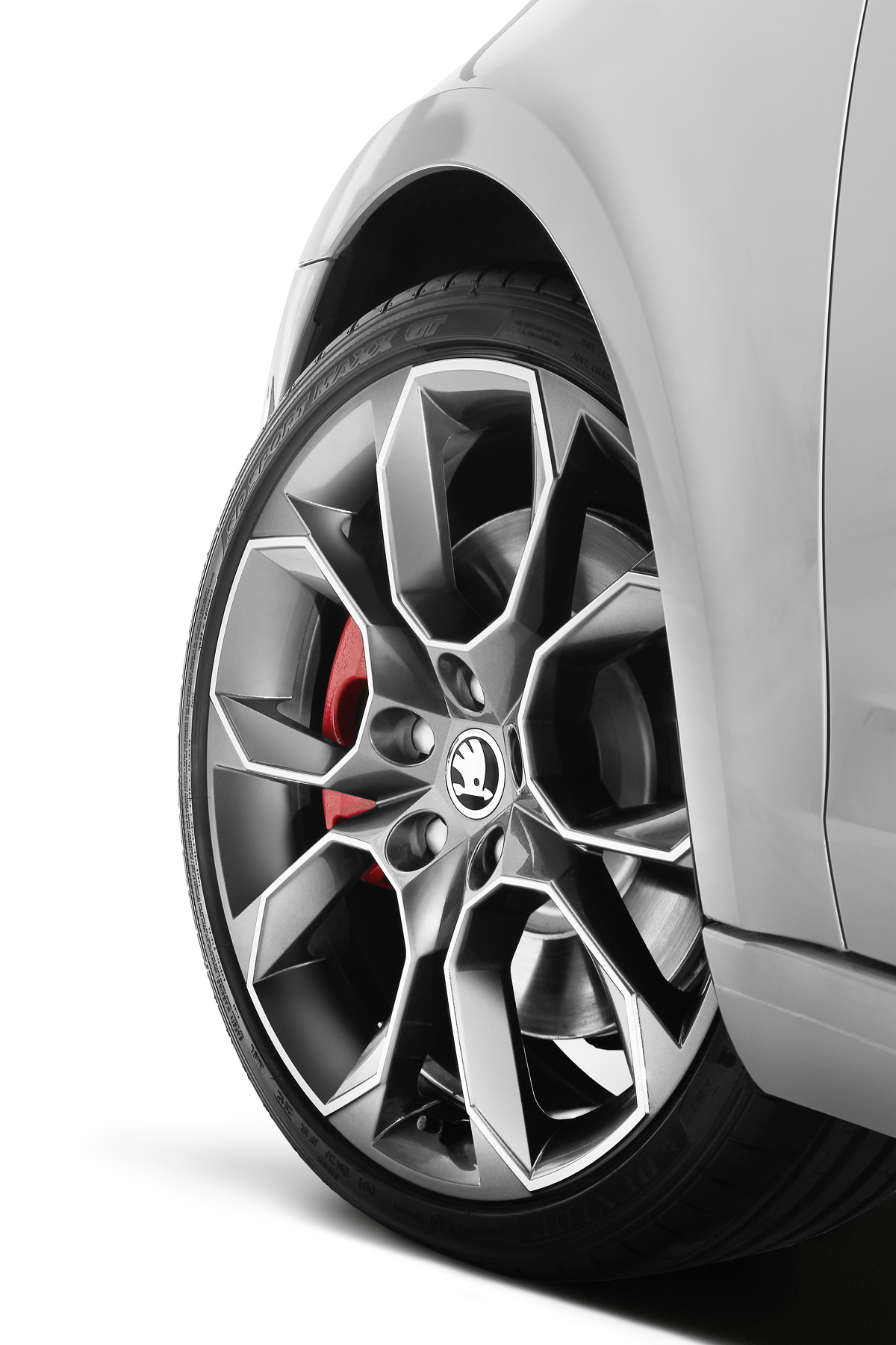 Skoda Octavia vRS 19 inch alloy wheel