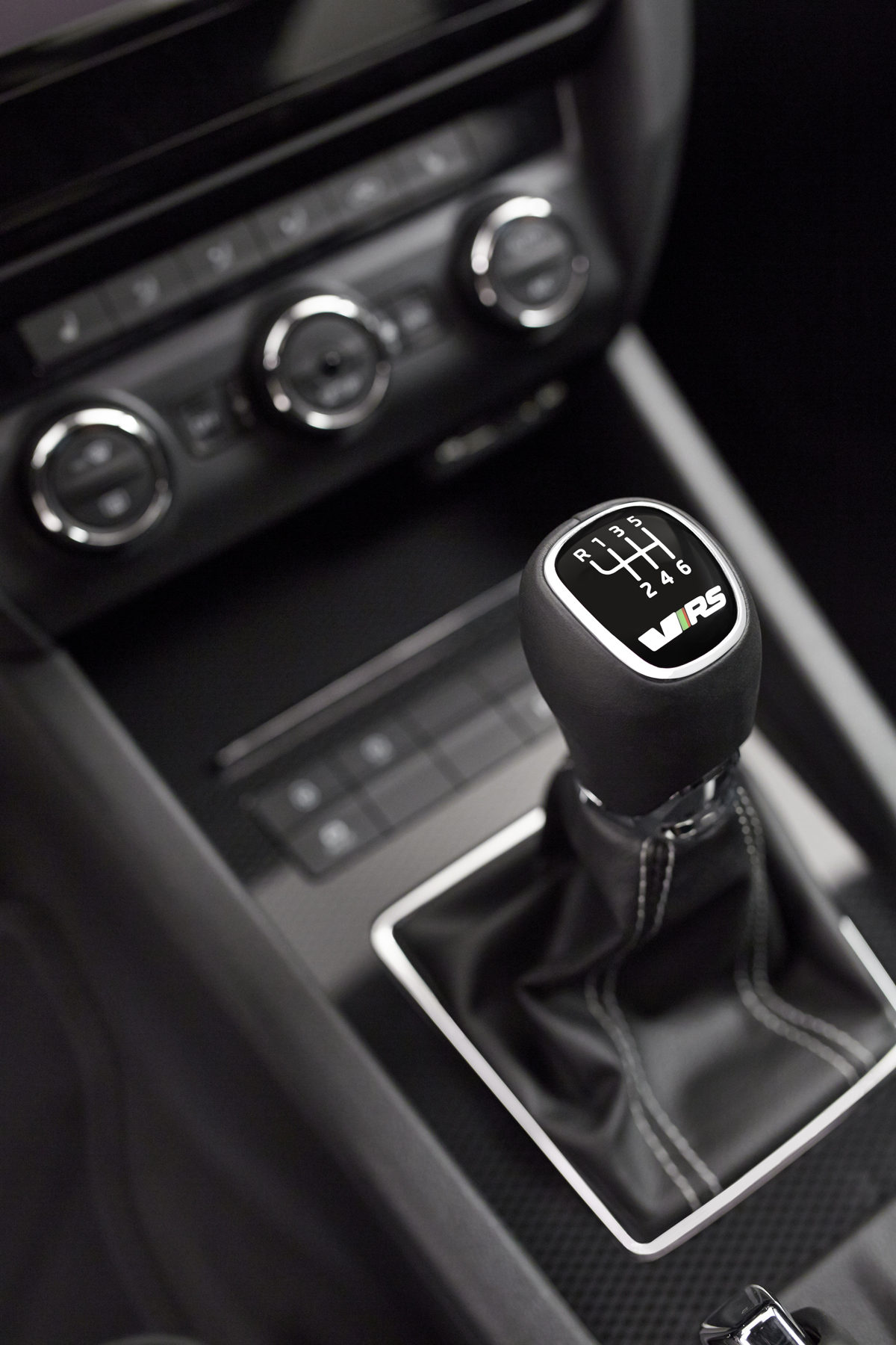 Skoda Octavia vRS manual gear stick knob