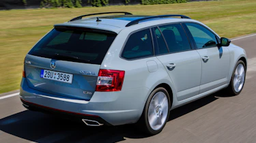 Skoda Octavia vRS estate grey rear