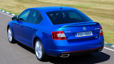 Skoda Octavia vRS blue rear