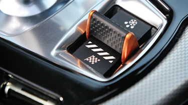 2013 Jaguar F-type dynamic mode