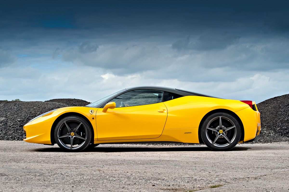 Ferrari 458 Italia side profile
