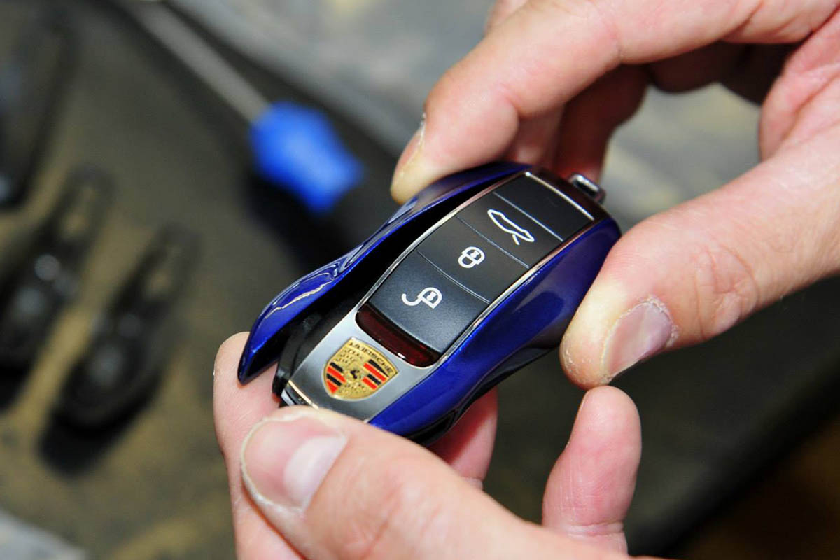 Porsche 911 5M Fans Facebook edition blue key