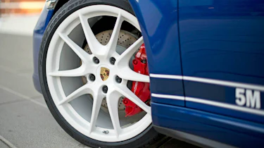 Porsche 911 5M Fans Facebook edition white alloy wheel