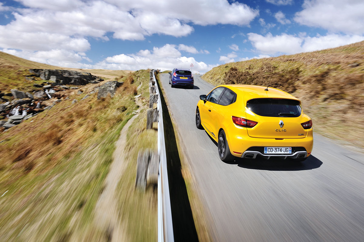 Renault Clio 200 Turbo and Ford Fiesta ST