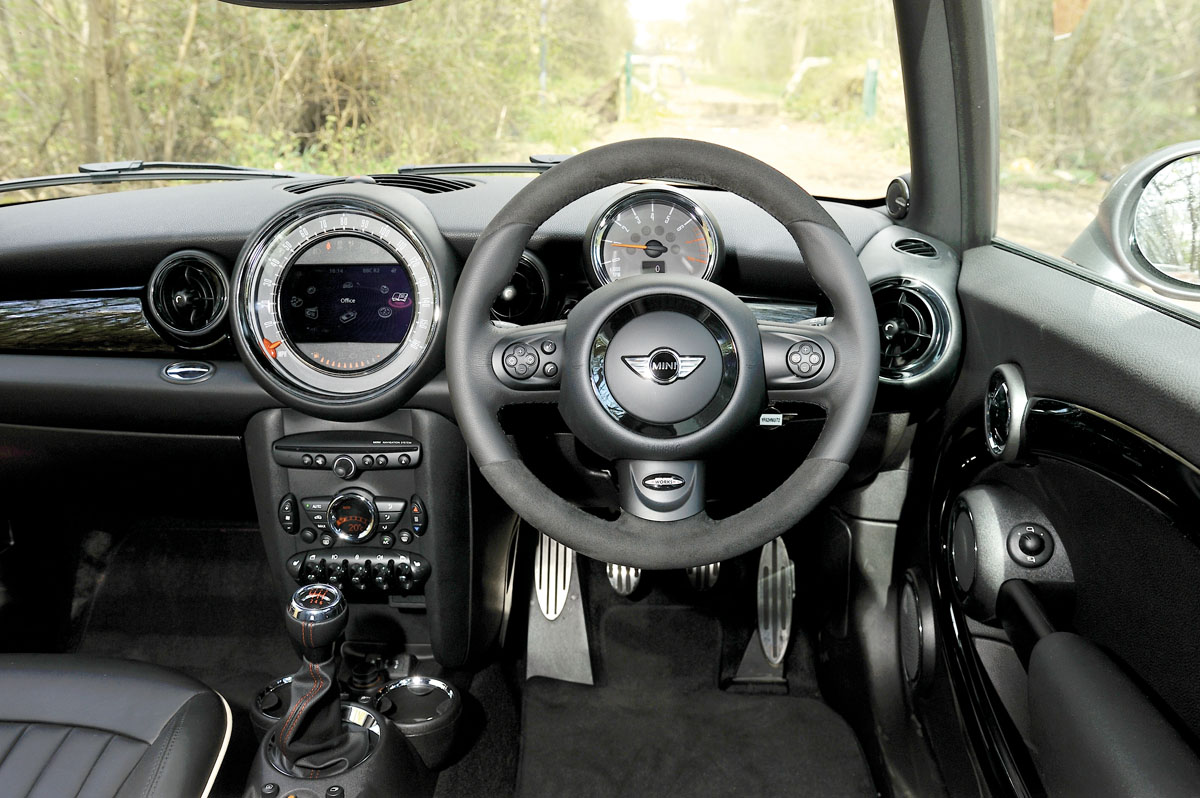 Mini Cooper S JCW interior