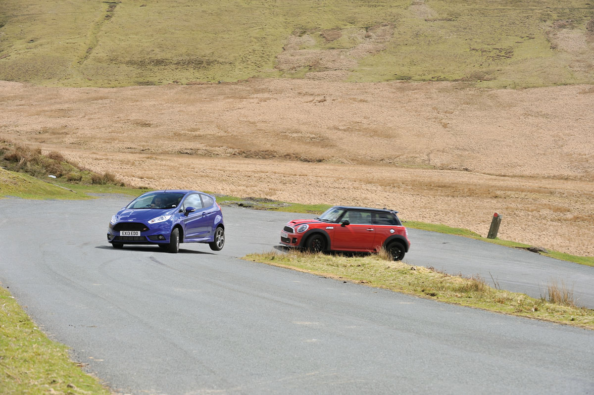 Mini Cooper S JCW chasing the Ford Fiesta ST