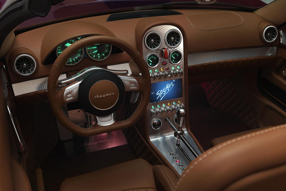 Spyker B6 Venator Spyder interior