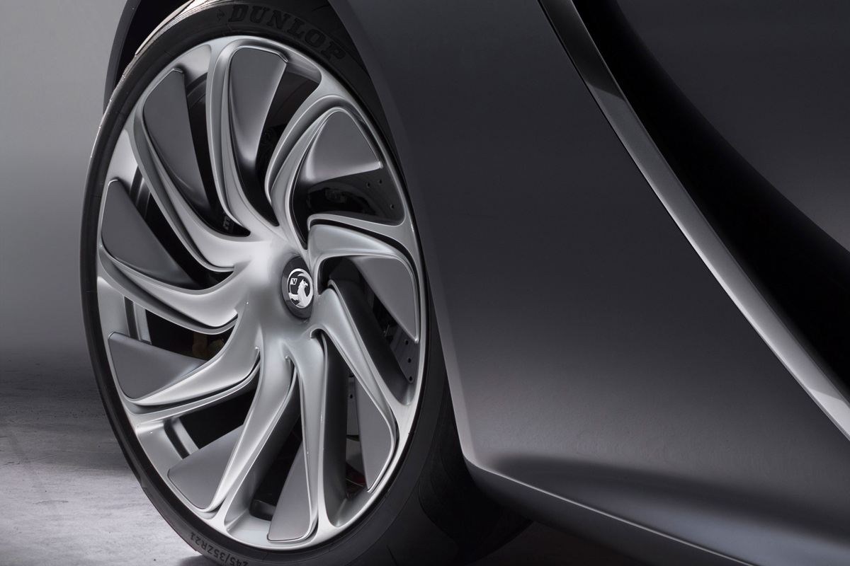 Opel Monza concept car turbine alloy wheel