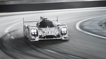 Porsche LMP1 Le Mans car cornering