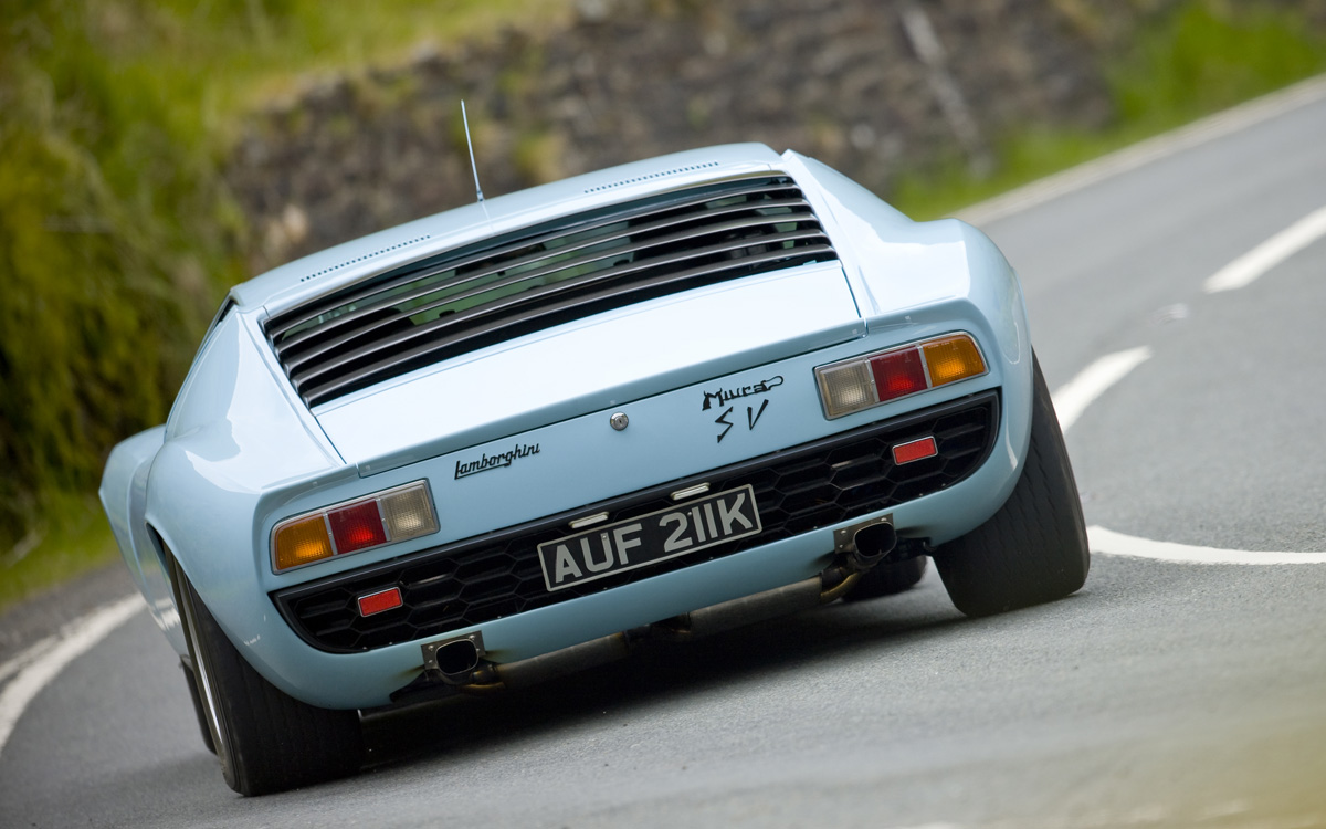 Lamborghini Miura rear