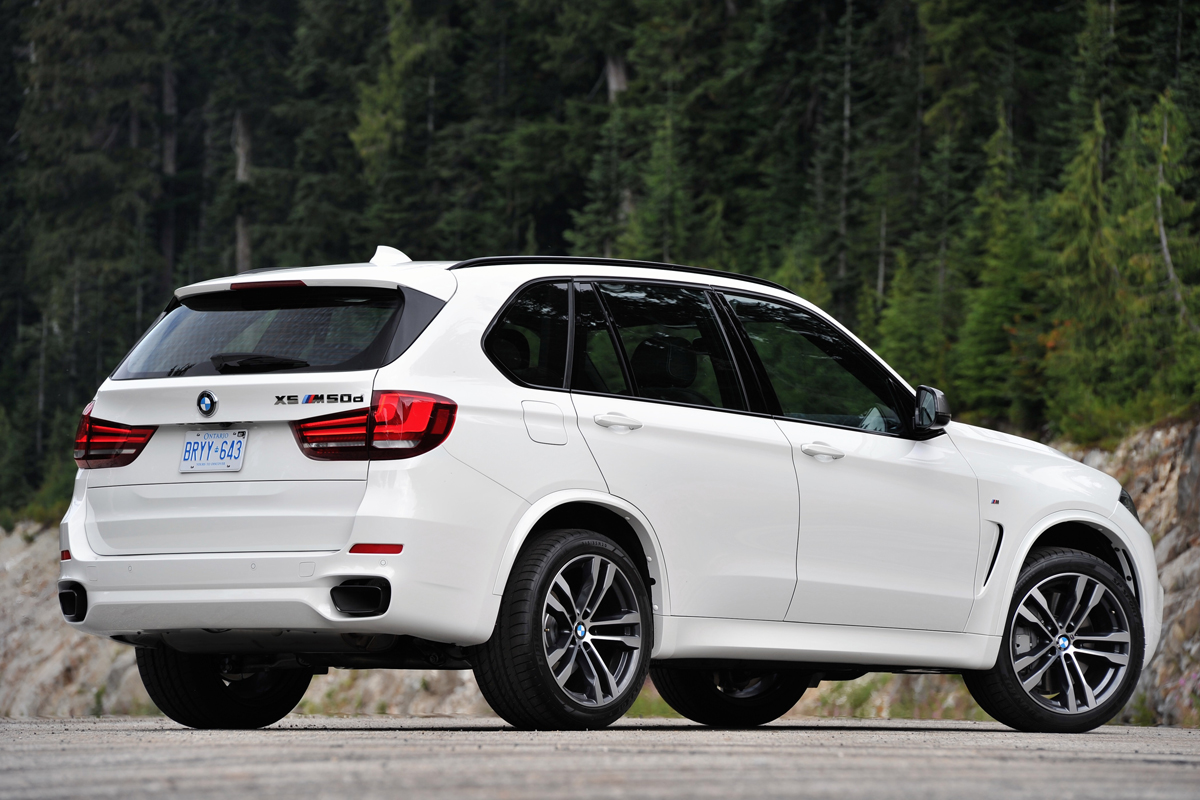 BMW X5 M50d rear