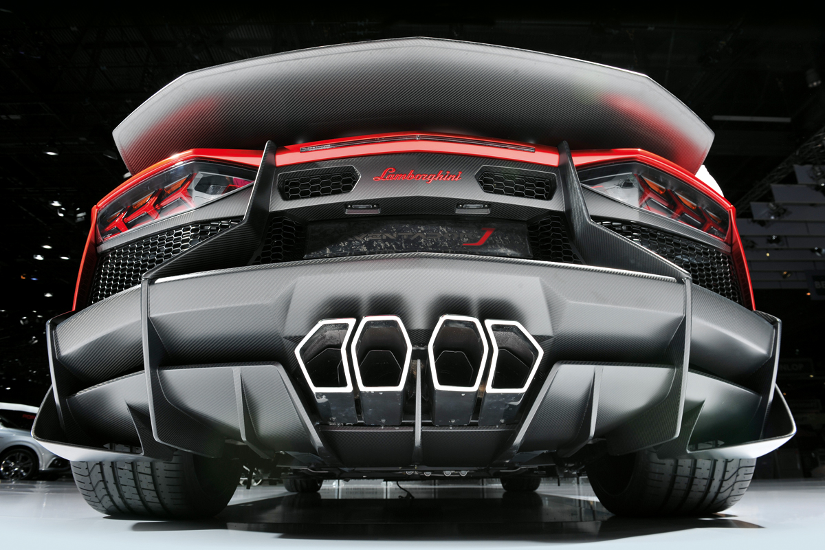 Lamborghini Aventador J