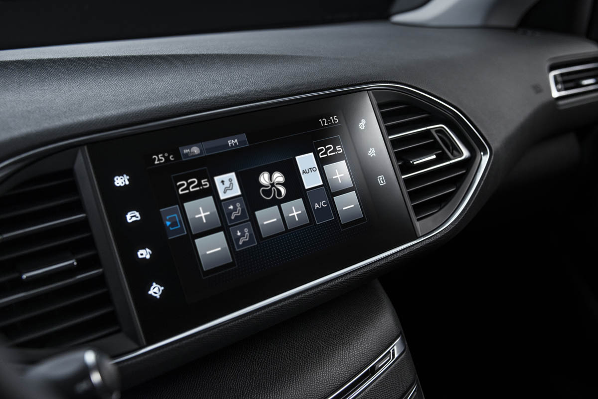 New Peugeot 308 media touchscreen
