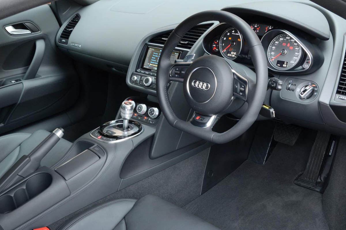 Audi R8 V8 coupe interior dashboard