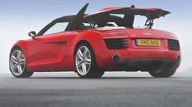 Audi R8 V8 Spyder roof in action