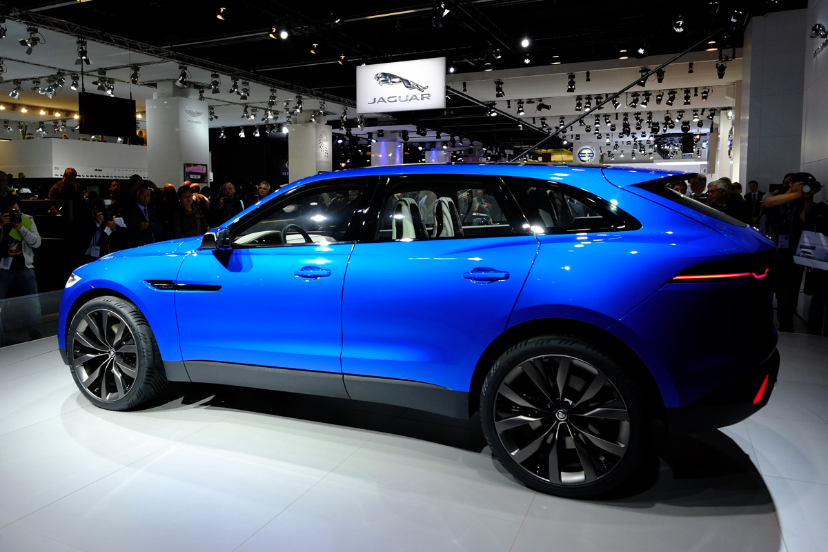 Jaguar C-X17 SUV concept