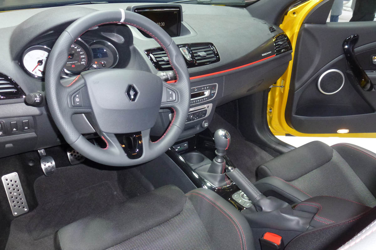 Renault Megane interior dashboard
