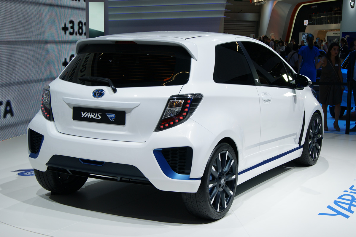 Toyota Yaris Hybrid-R Concept