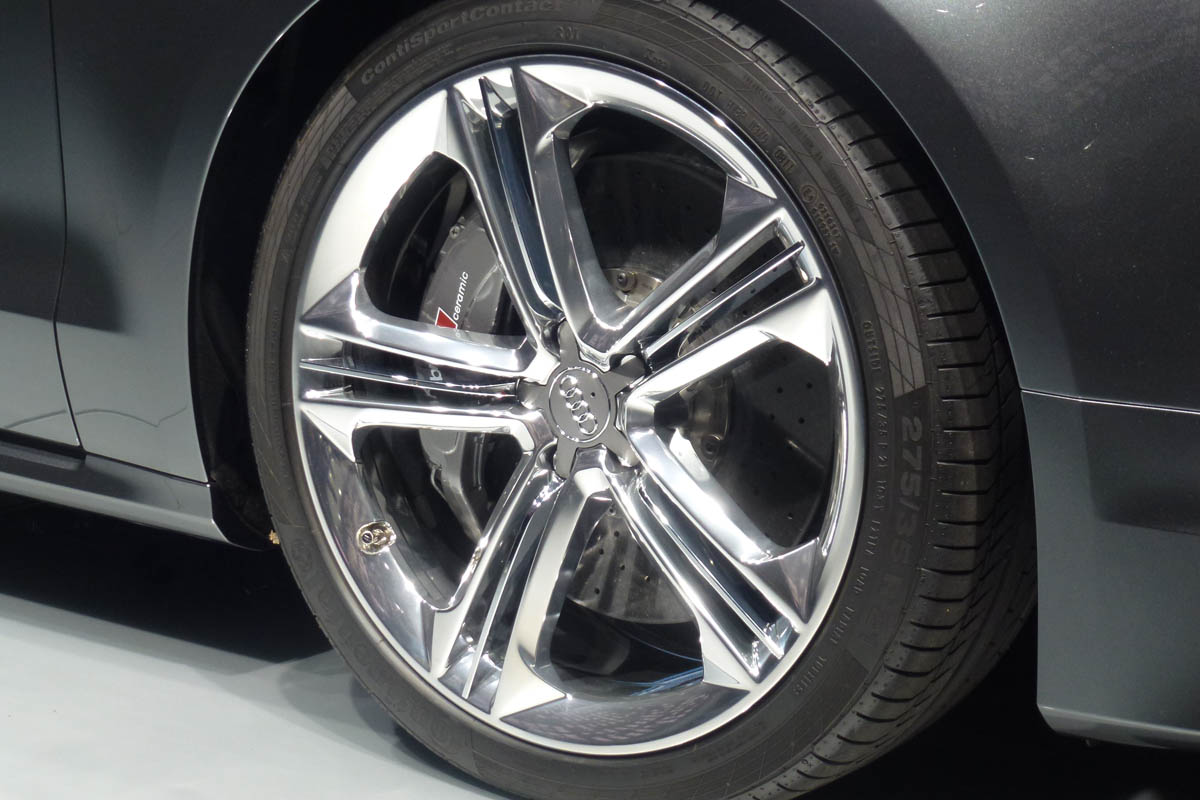 Audi S8 Frankfurt motor show alloy wheel
