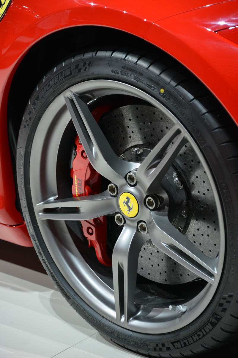 Ferrari 458 Speciale wheel