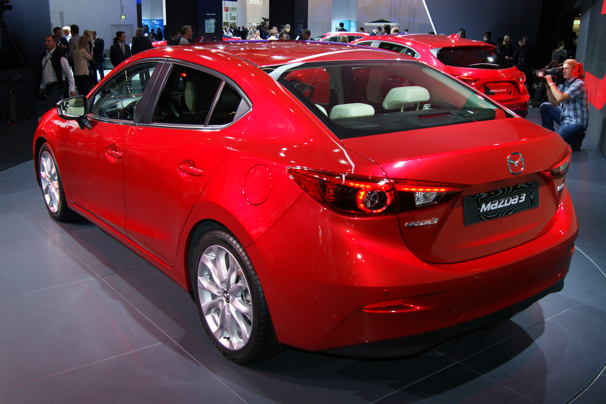 Mazda 3 UK prices and pictures: Frankfurt motor show 2013
