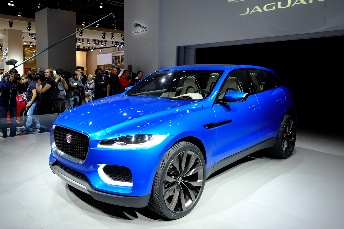 Jaguar C-X17 SUV
