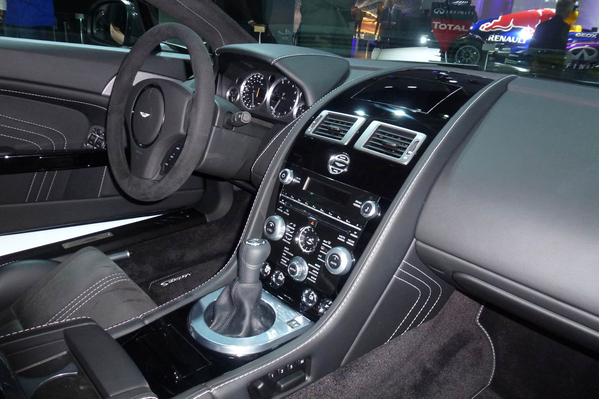 Aston Martin V8 Vantage S SP10: Frankfurt motor show 2013 manual gearbox