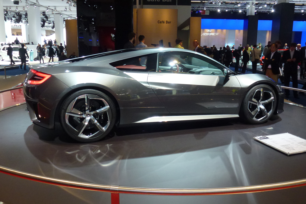 Honda NSX concept at frankkfurt motor show 2013
