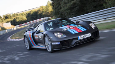 Porshche 918 6:57 Ring lap video