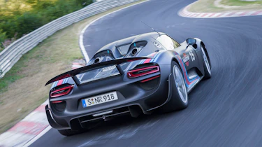 Porshche 918 6:57 Ring lap video