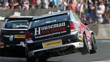 British Touring Cars Vectra two wheels