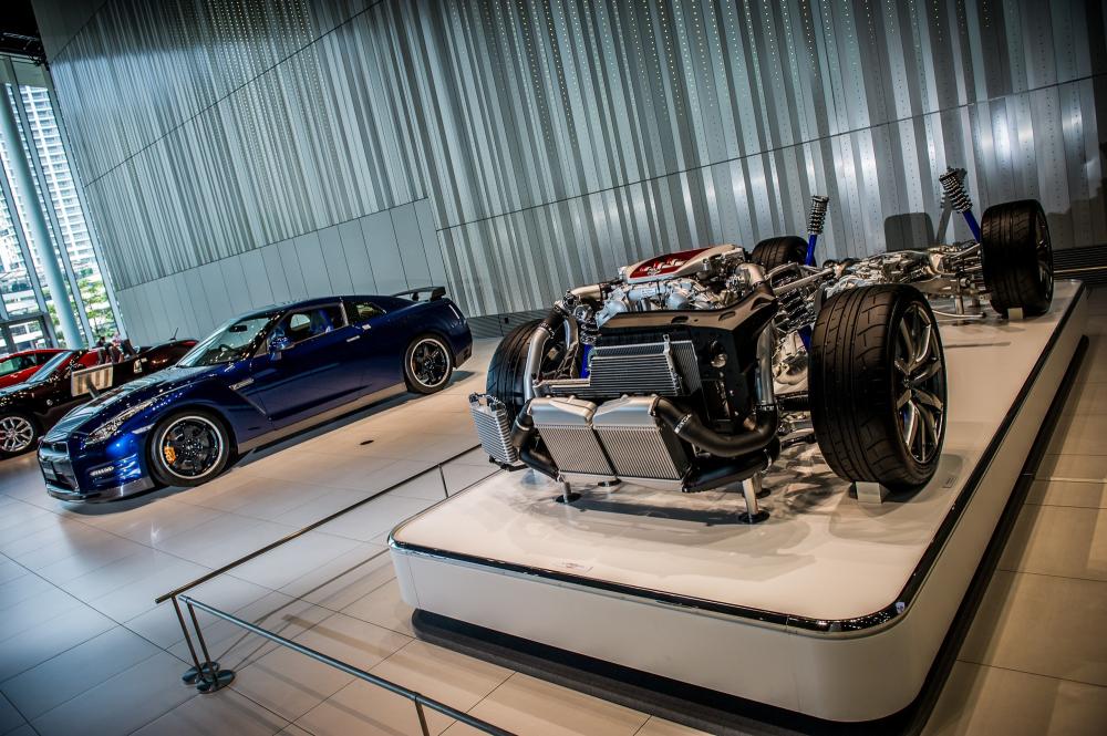 Nissan GT-R cutaway model