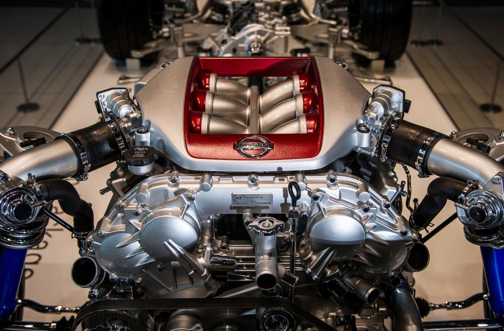 Nissan GT-R V6 twin-turbo engine