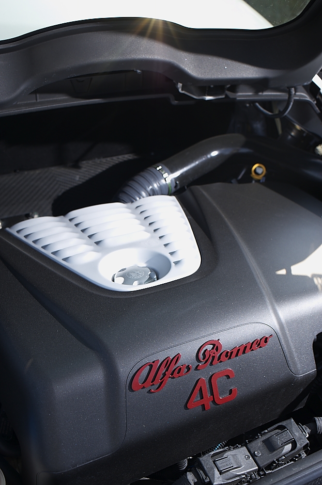 Alfa Romeo 4C turbo 1.75 engine
