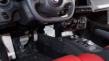 Alfa Romeo 4C steering wheel interior