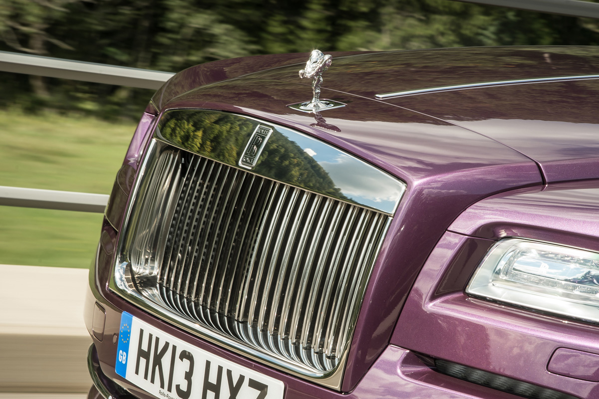 Rolls-Royce Wraith grille Spirit of Ecstasy