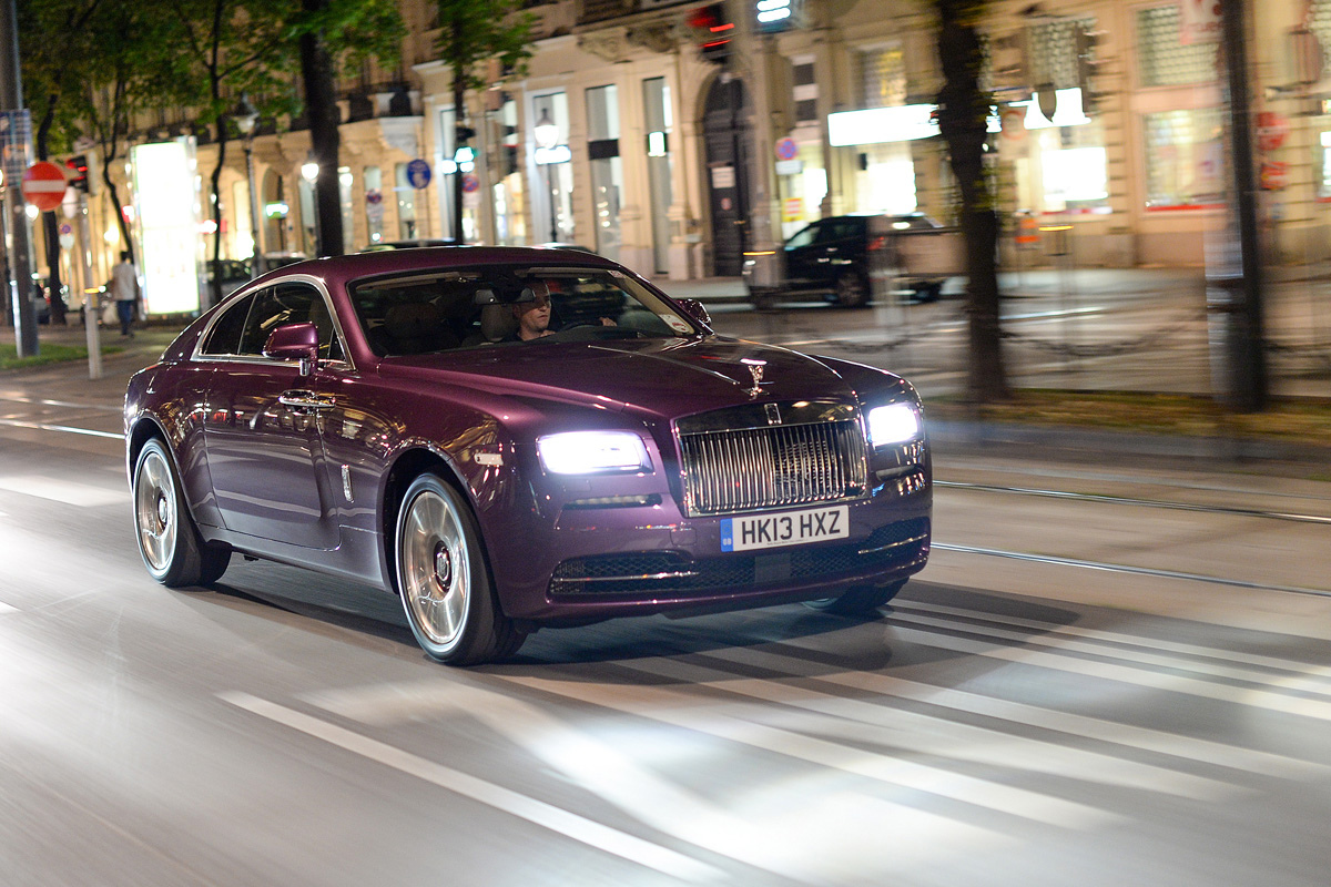 Rolls-Royce Wraith purple night