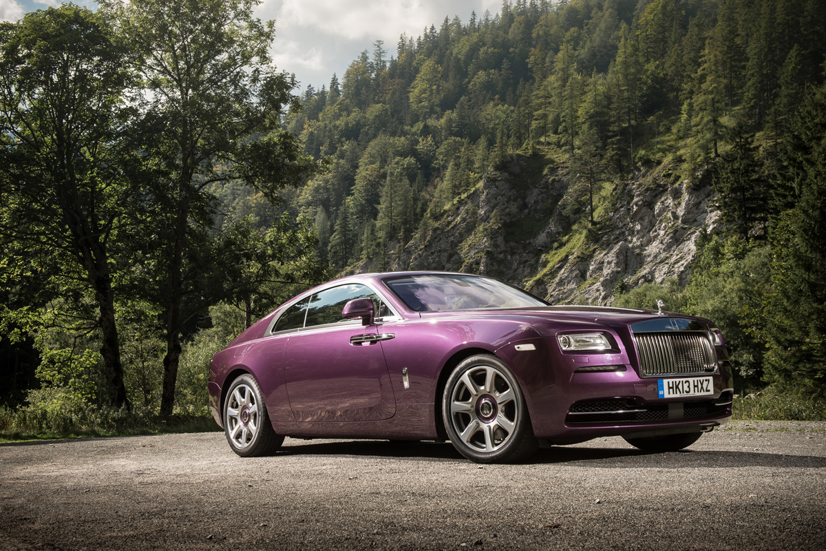 Rolls-Royce Wraith purple