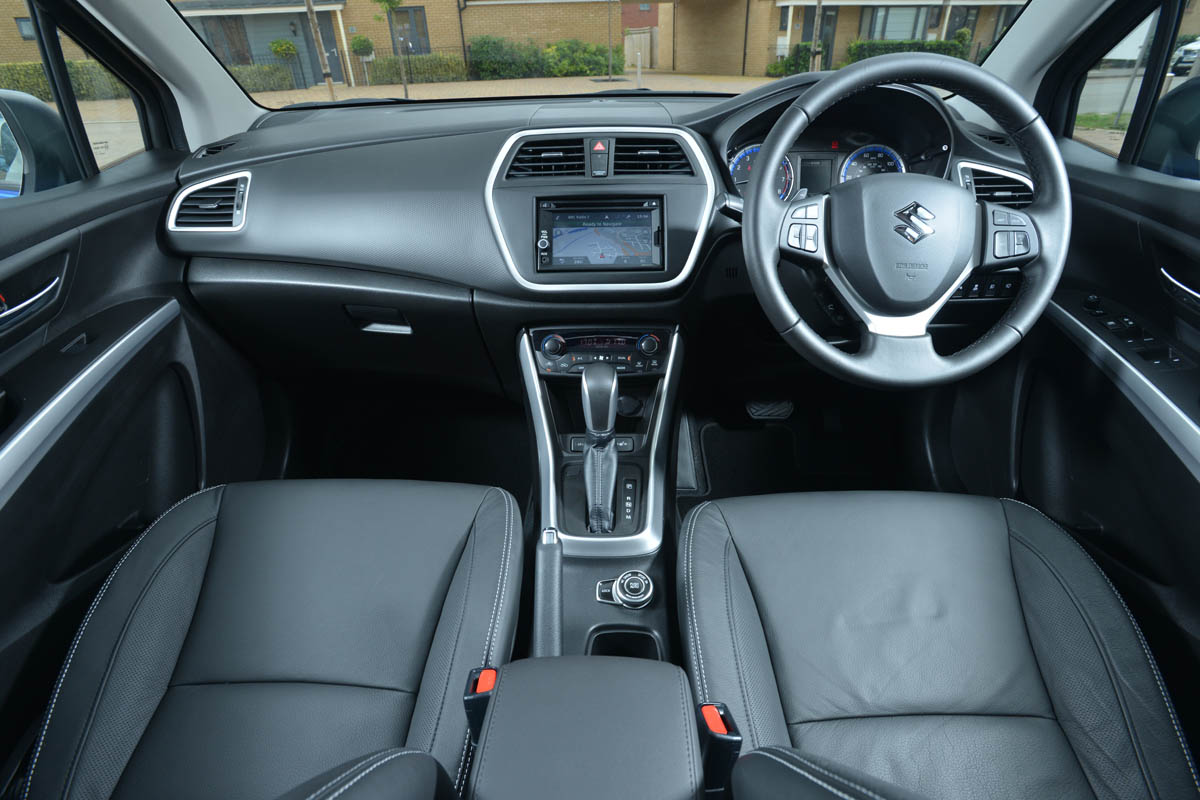 Suzuki SX4 S-Cross interior dashboard