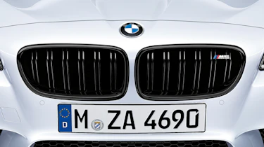 BMW M5 gloss black grille