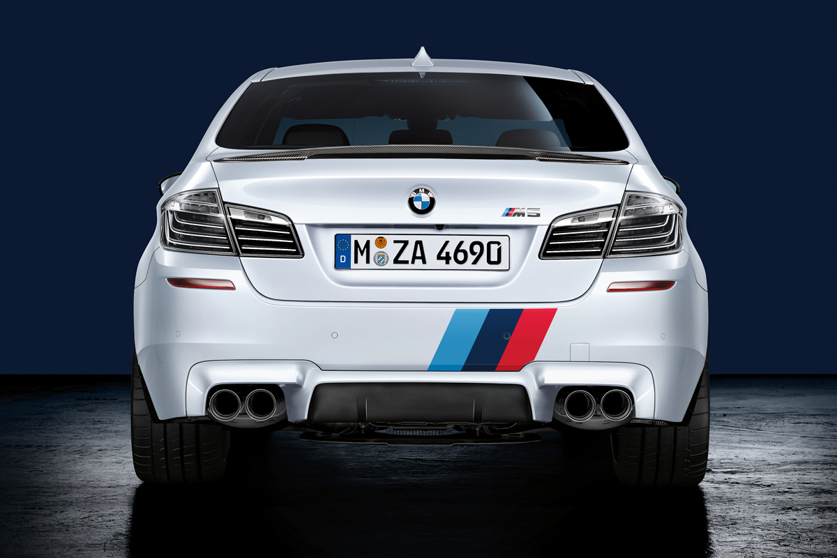 BMW M5 clear rear lights