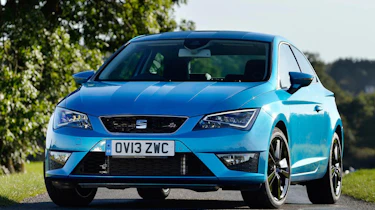 SEAT Leon SC FR blue stripes