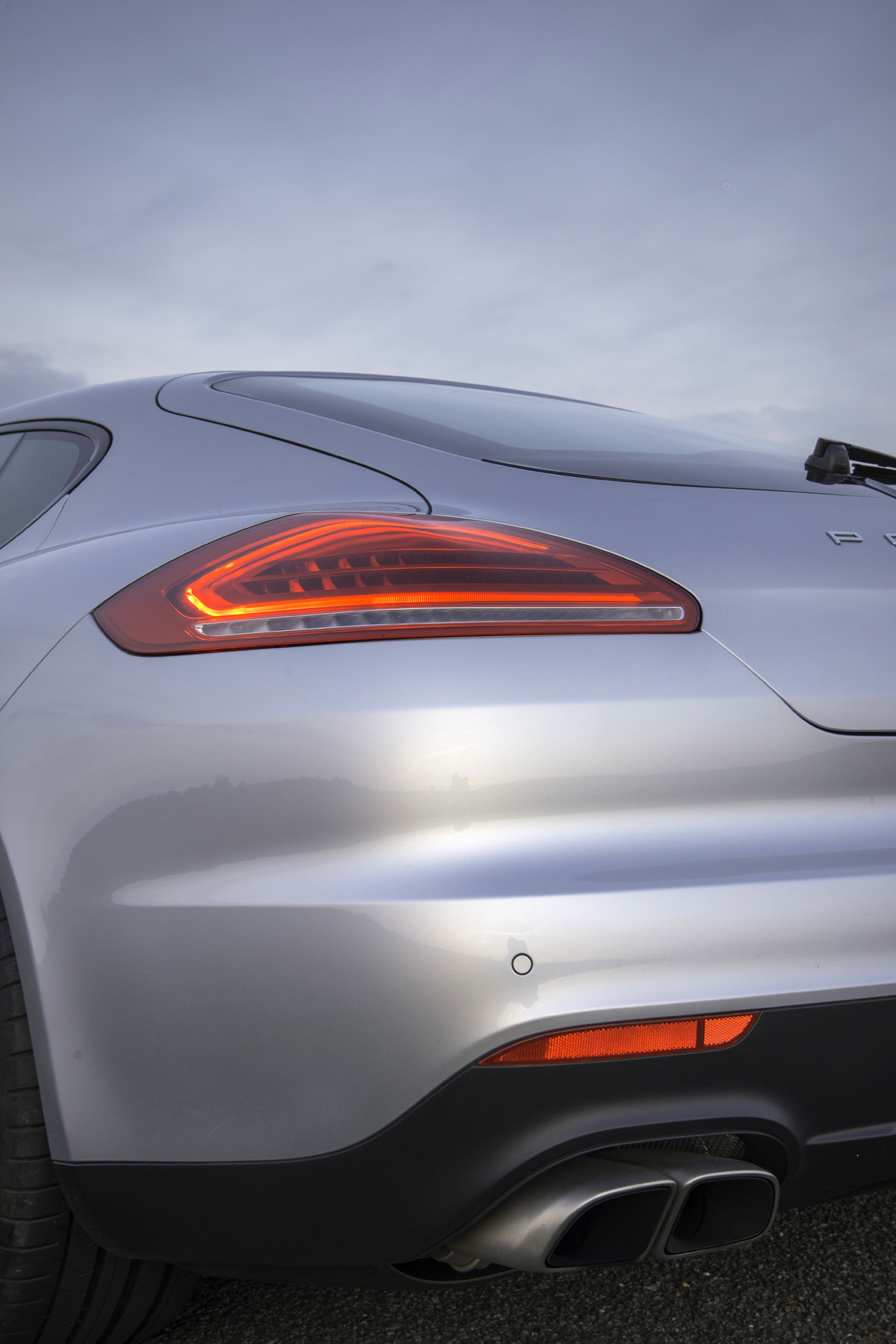 Porsche Panamera Turbo new rear light